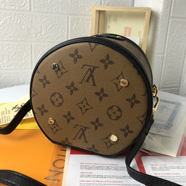 ルイヴィトンバッグ内部構造